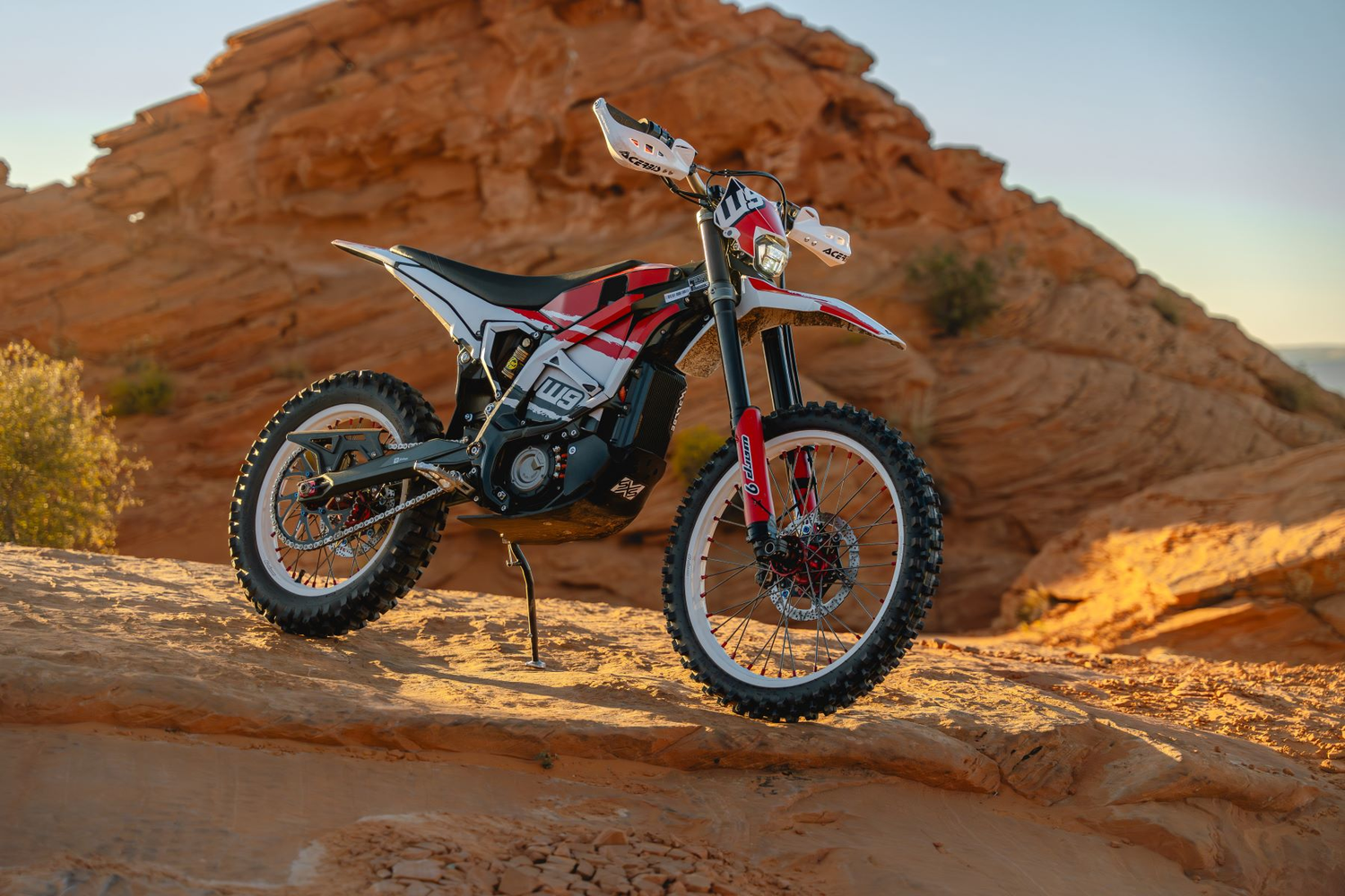Curated visual reference: Fresh Look at E Moto Performance Electric Motorcycles