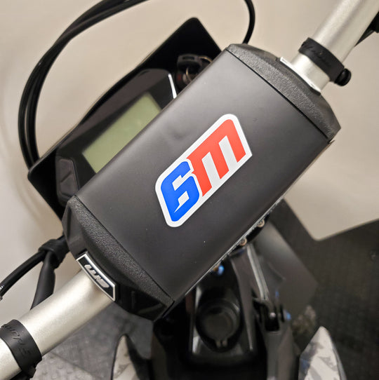 Warp 9 Ultra Bee bar pad with the W9 logo fitted over the bar mount on the bike